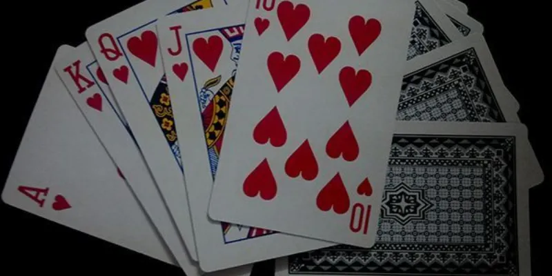 So sánh cách chơi tiến lên miền nam kkwin